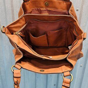 Universal Thread purse